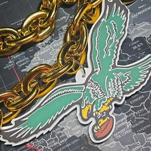 Philadelphia Eagles Gold Chain Necklace with Eagle Pendant - Picture 2 of 7